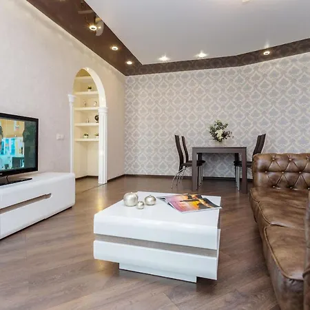Apartland Griboedova *