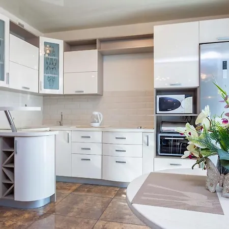דירה Apartland Griboedova מינסק