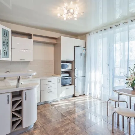 Apartland Griboedova * מינסק
