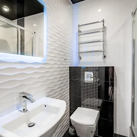 דירה Apartland Griboedova מינסק