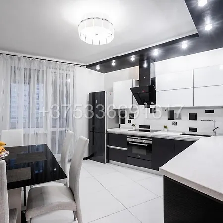 Apartland Griboedova * מינסק