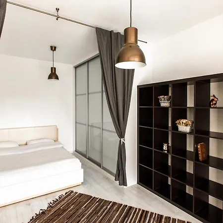 דירה Apartland Griboedova מינסק