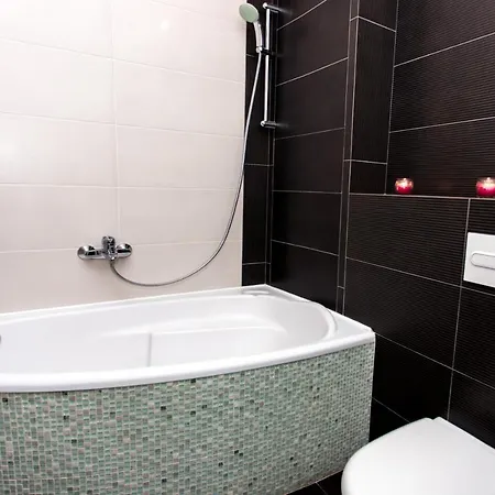 דירה Apartland Griboedova מינסק